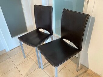 4× jídelní židle – kovová konstrukce, tmavě hnědé čalounění