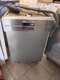 Prodám  VESTAVNOU NEREZOVOU myčku zn.SIEMENS- 45CM--DOVEZU--
