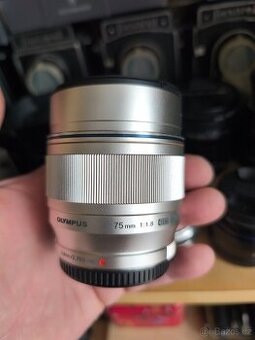 Olympus M.Zuiko 75mm F1.8 ED