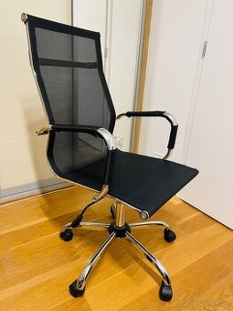 Stylová kancelářská židle