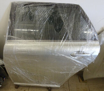 Díly karoserie pro Toyota Avensis