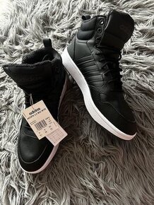 Adidas 44,5 kožené kotníkové černé s kožíškem