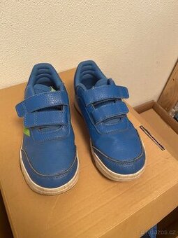 Dětské sportovní boty Adidas