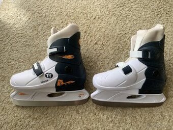 Dětské zimní brusle (nastavitelné)