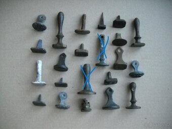 Monogramová pečetitka