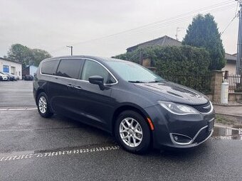 Chrysler Pacifica 3,6 Radar Adaptemp L-Plus Látka 2020