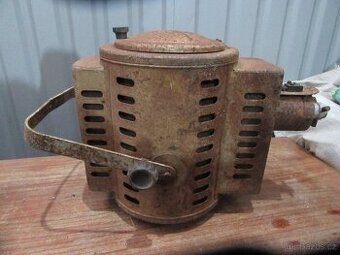 Nabízím historický divadelní reflektor. Netestováno. Nefunkč