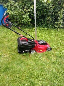 Elektrická sekačka na travu