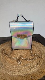 Extravagantní kabelka