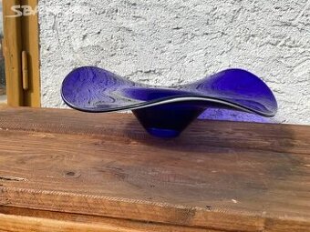 Modra kobaltova misa, modra vlnita misa