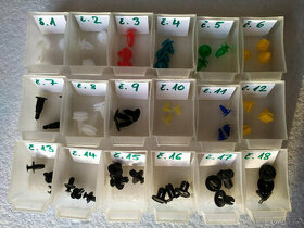 Plastové příchytky do auta