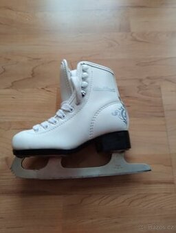 dívčí brusle vel. 28