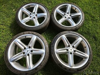 Dvourozměrná sada Mercedes r230 SL r18 5x112