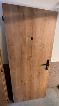 Vchodové dveře CAG