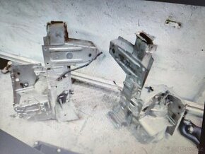 Dacia Sandero Logan 2 II levá pravá čtvrtka nosník