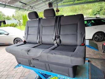 Třetí řada sedačky Multivan T5