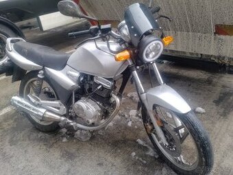 Motocykl Yuki Sport 125