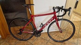 Karbonové kolo FELT Z5, shimano 105