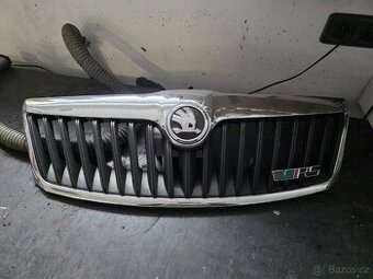 Škoda Octavia RS zadní pružiny,sání a maska.