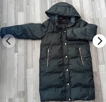 Balík oblečení S/34 – 4 kusy, super stav