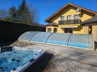 Zavedený výnosný dům s bazénem a wellness | 870 000 Kč/rok |