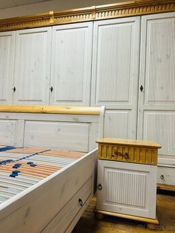 Celomasivní ložnice Gustav,velká skříň