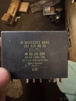 Relé tažného zařízení Mercedes W202