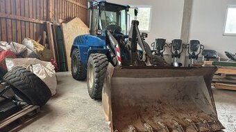 kolový nakladač Volvo L45B rok 2006 a orig ca 5200 mth