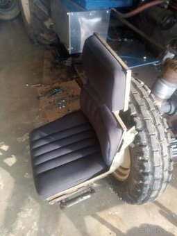 Sedačka na traktor