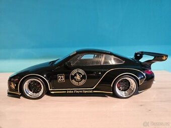 PORSCHE 911(997)OLD&NEWS/MCG 1:18