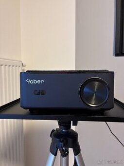 Yaber Pro U6+ projektor