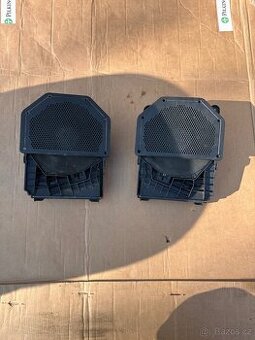 BMW E90 subwoofery pod sedačky L+P originál
