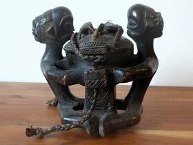 Stará Africká dřevořezba sošek s dózou kmene Luba z Konga