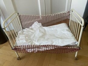 Dětská postýlka starožitná