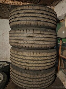 GoodYear 215/55 R17