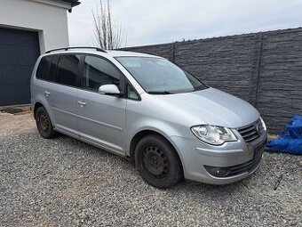 Náhradní díly VW Touran 1T2 stříbrná LA7W