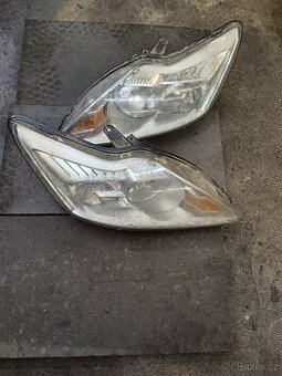 Přední světla Ford Focus II