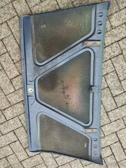 ŠKODA 110R ZADNÍ KAPOTA  ZDRAVÁ