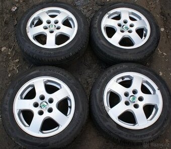 kola originál Škoda nebo taky na VW Seat a letní pneu