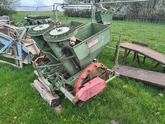 Sazeč brambor Hasia 2 ř