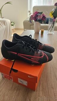 Fotbalové kopačky Nike Vapor 14 vel.eur 45,5