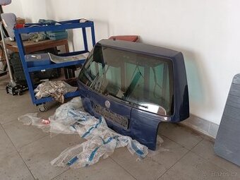 Páté dveře Golf 4 Hatchback