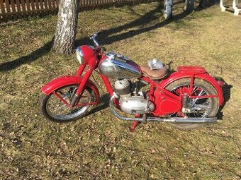 Jawa 350/18 pérák po pěkné renovaci vhodný na ježdění