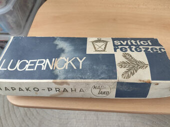 Svítící vánoční řetěz tzv. lucerničky na stromeček