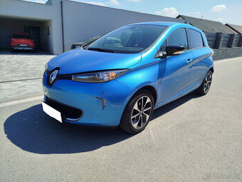 Renault Zoe 43kw, kapacita baterie 84% nová STK 4/2028