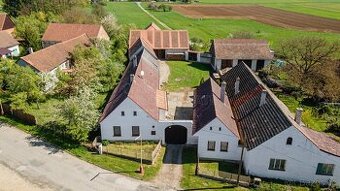 Prodej zemědělské usedlosti a rodinného domu 477 m, stodola 