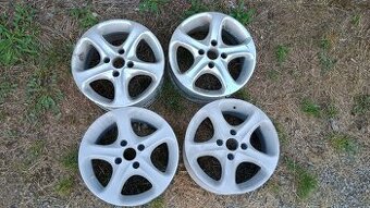 4x108 R15 7J ET25