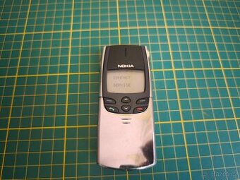 Nokia 8810