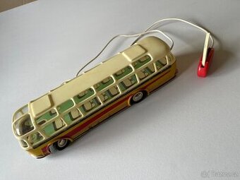 Autobus RTO a ŠL od firmy ITES.RETRO hračky.