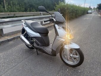 Aprilia sport city 200